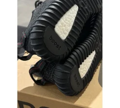 Adidas Yeezy Boost 350 (42) - Pirate Black (USADO)