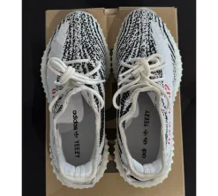 adidas Yeezy Boost 350 V2 Zebra (USADO) - 42 2/3