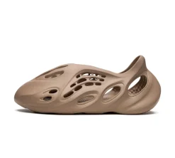 adidas Yeezy Foam RNR - Clay Taupe