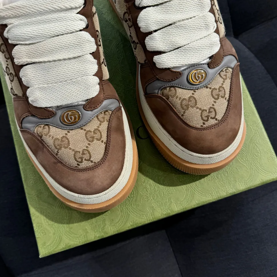GUCCI Screener 44 - GG Supreme Sneakers (USADO)