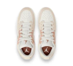Jordan 1 Low SE - Legend Light Brown