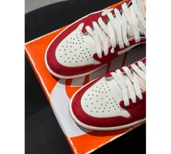 Jordan 1 Retro High OG (42.5) - Chicago Lost and Found (USADO)