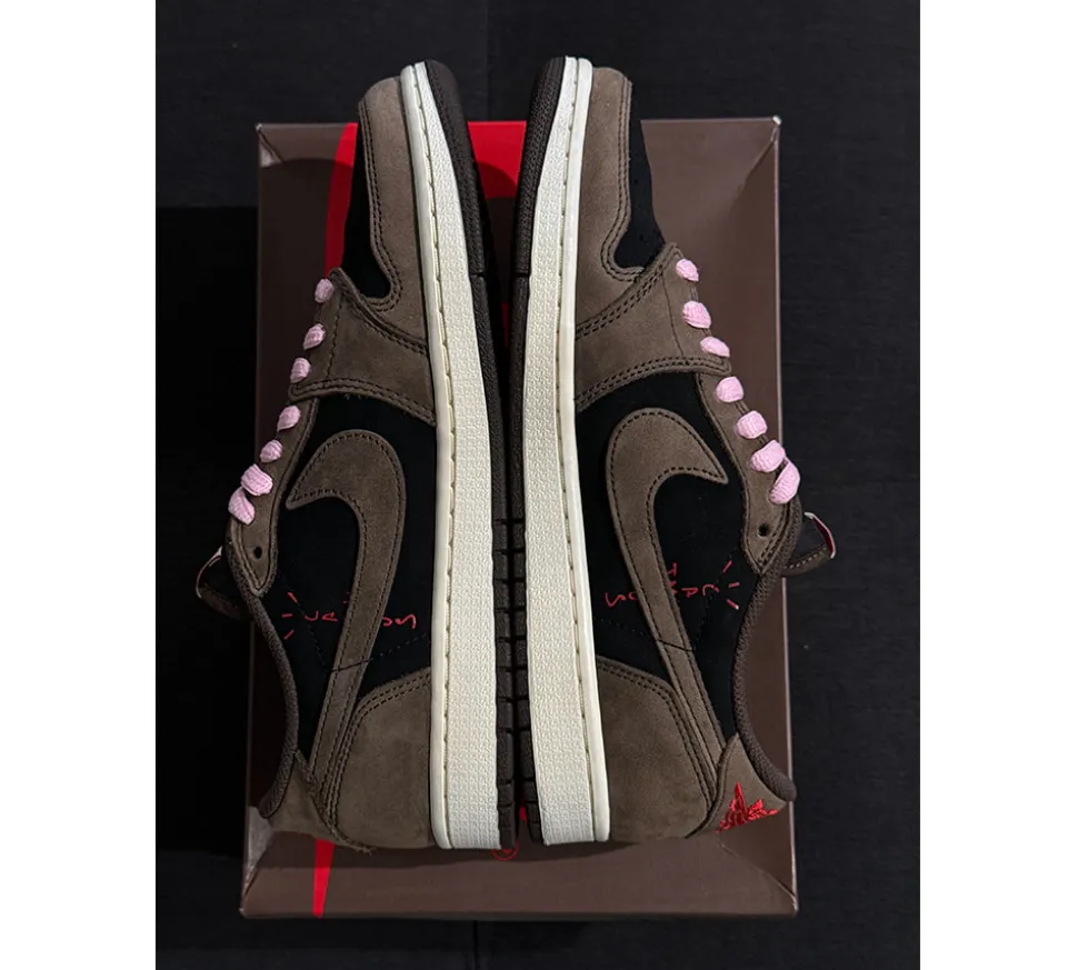 Jordan 1 Retro Low OG SP (41) - Travis Scott Mocha (USADO)