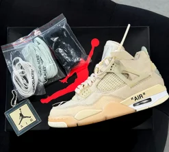 Jordan 4 Retro (40) - Off-White Sail (USADO)