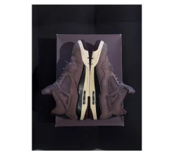 Jordan 4 Retro SP (41) - A Ma Maniére Violet Ore (USADO)