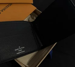 Louis Vuitton Wallet Multiple - Monogram Eclipse (USADO)