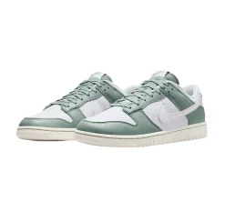 Nike Dunk Low - Mica Green