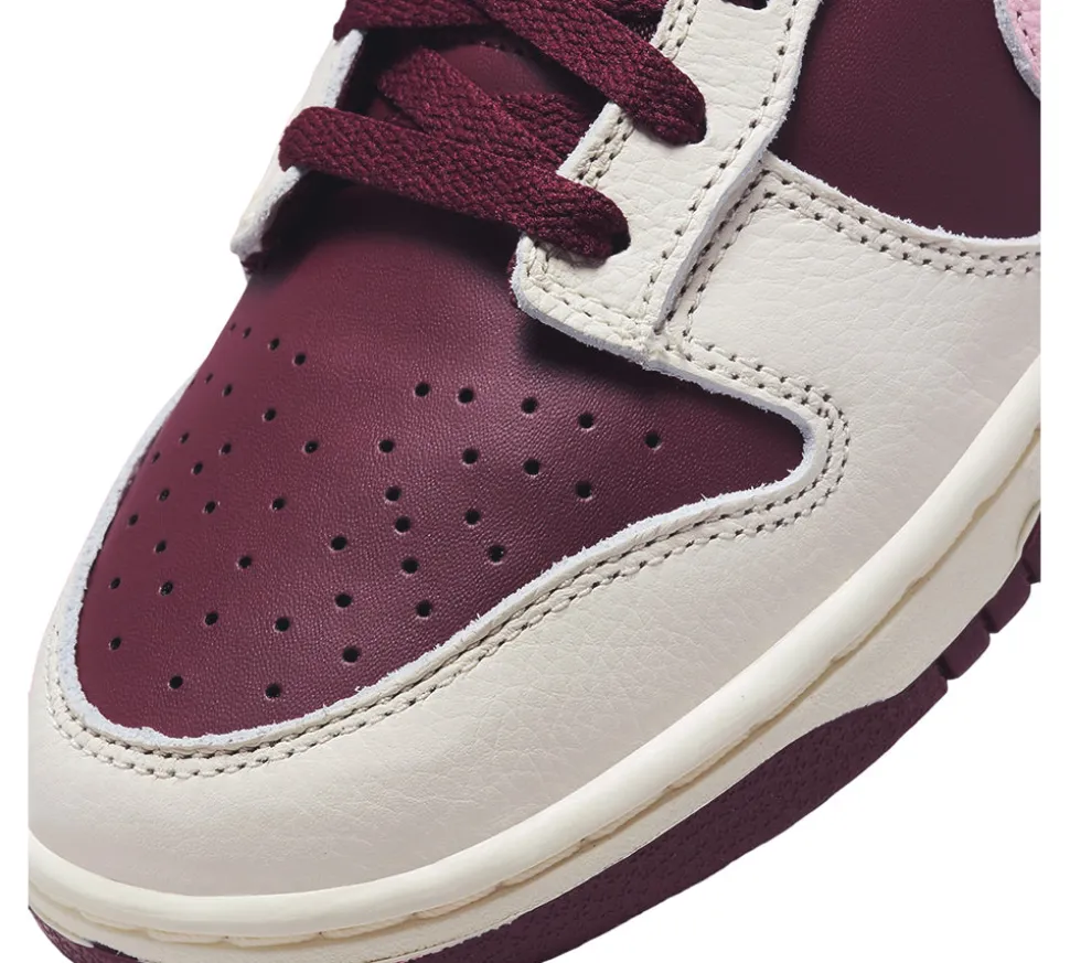 Nike Dunk Low Retro PRM - Valentine's Day (2023)