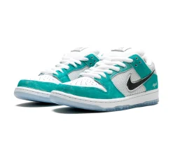 Nike SB Dunk Low - April Skateboards