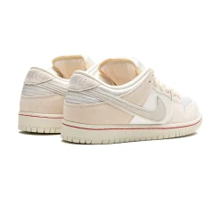 Nike SB Dunk Low - City Of Love Light Bone