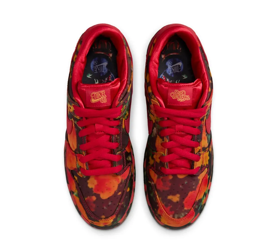 Nike SB Dunk Low - The Wizard of Oz Poppy Field