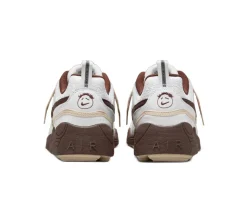 Nike Zoom Field Jaxx Travis Scott - Light Chocolate