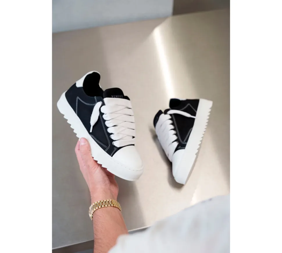 NUMERIŚ Atelier - Acrylic Black