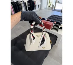 Prada Promenade mini Saffiano leather bag w/ printed silk twill scarf 55 - Chalk White (USADO)